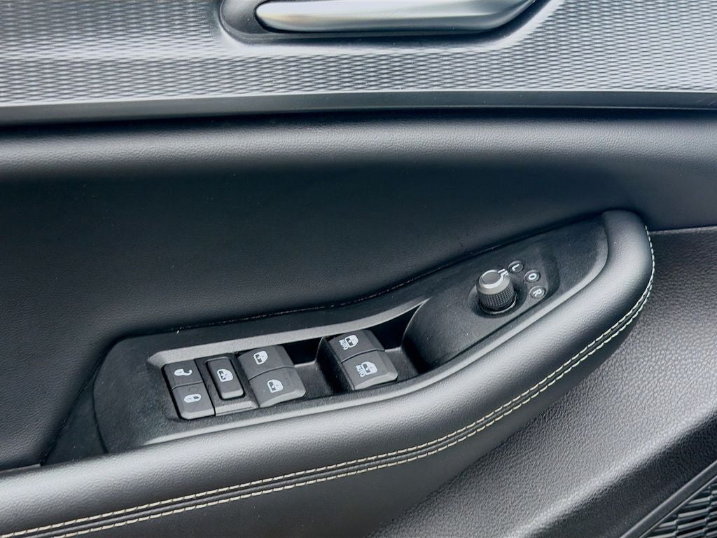 2023 Jeep Grand Cherokee L Laredo 4x2