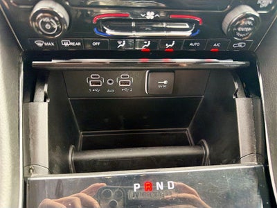 2023 Jeep Grand Cherokee L Laredo 4x2