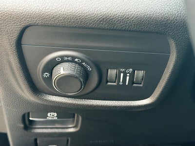 2023 Jeep Grand Cherokee L Laredo 4x2