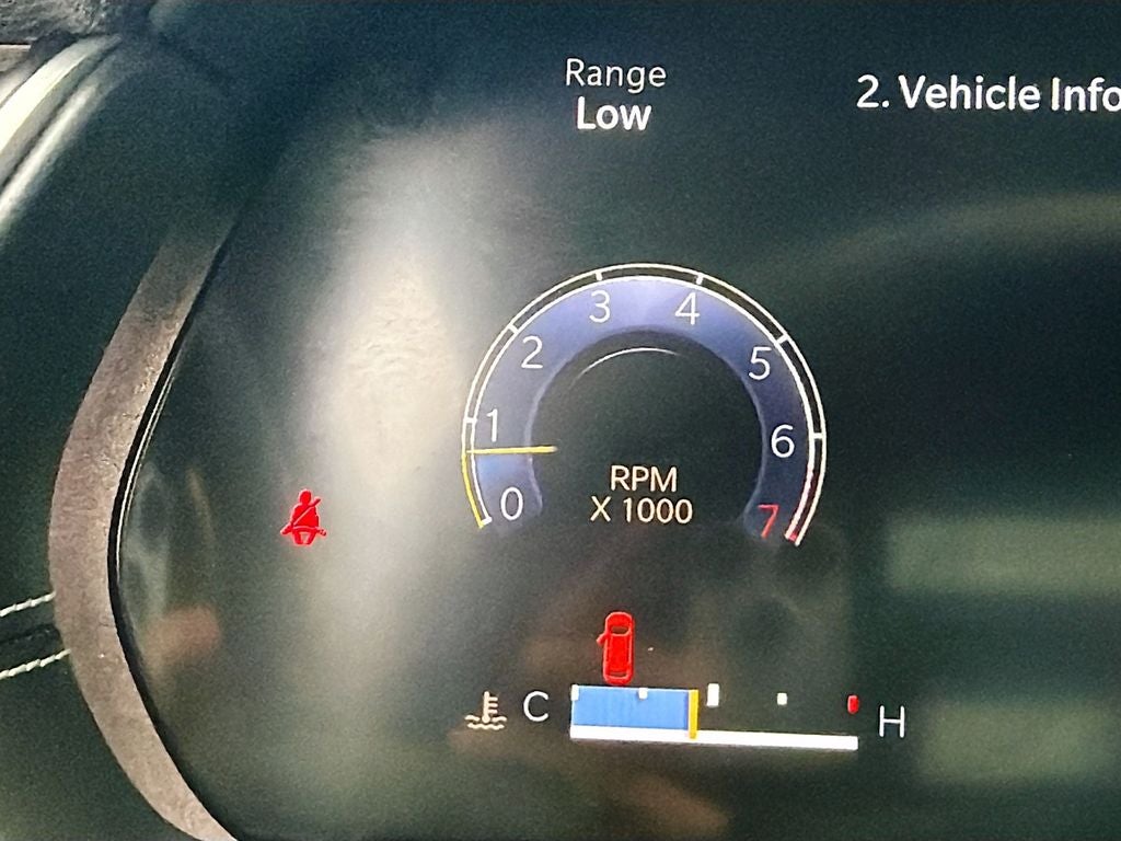 2023 Jeep Grand Cherokee L Laredo 4x2