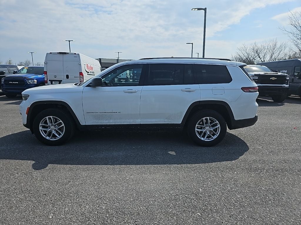 2023 Jeep Grand Cherokee L Laredo 4x2
