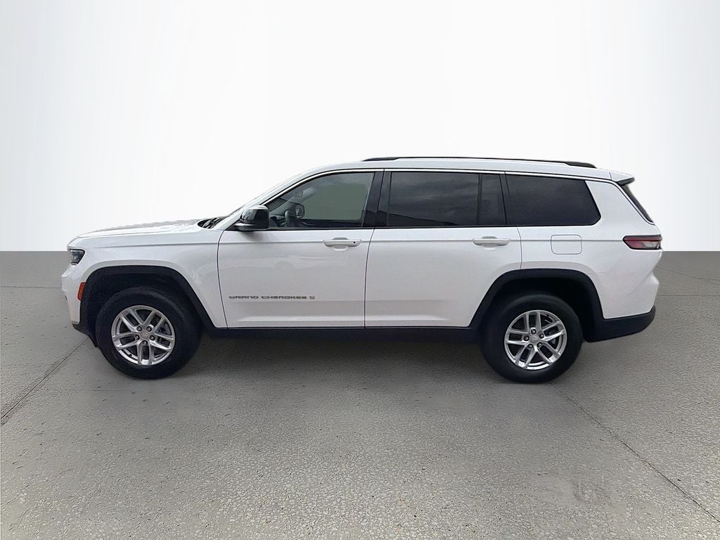 2023 Jeep Grand Cherokee L Laredo 4x2