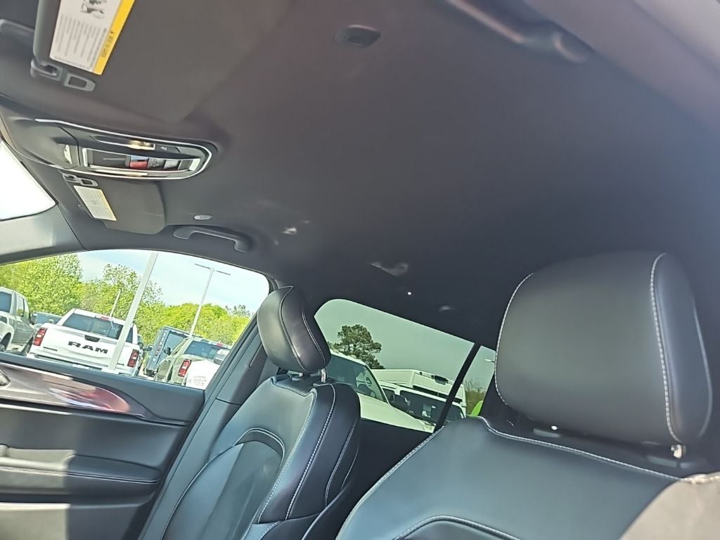 2021 Jeep Grand Cherokee L Altitude 4x2