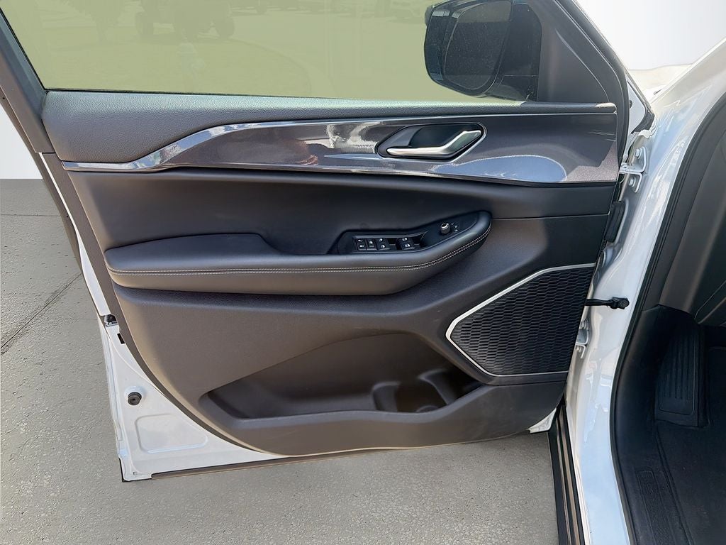 2021 Jeep Grand Cherokee L Altitude 4x2