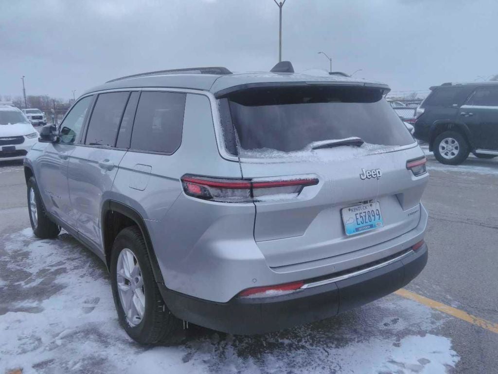 2023 Jeep Grand Cherokee L Laredo 4x2