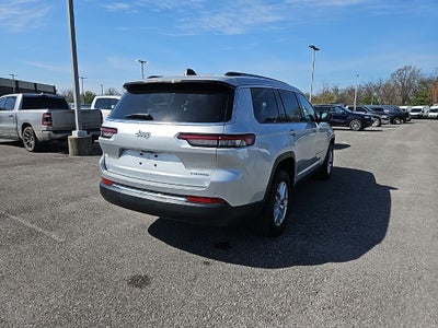 2023 Jeep Grand Cherokee L Laredo 4x2