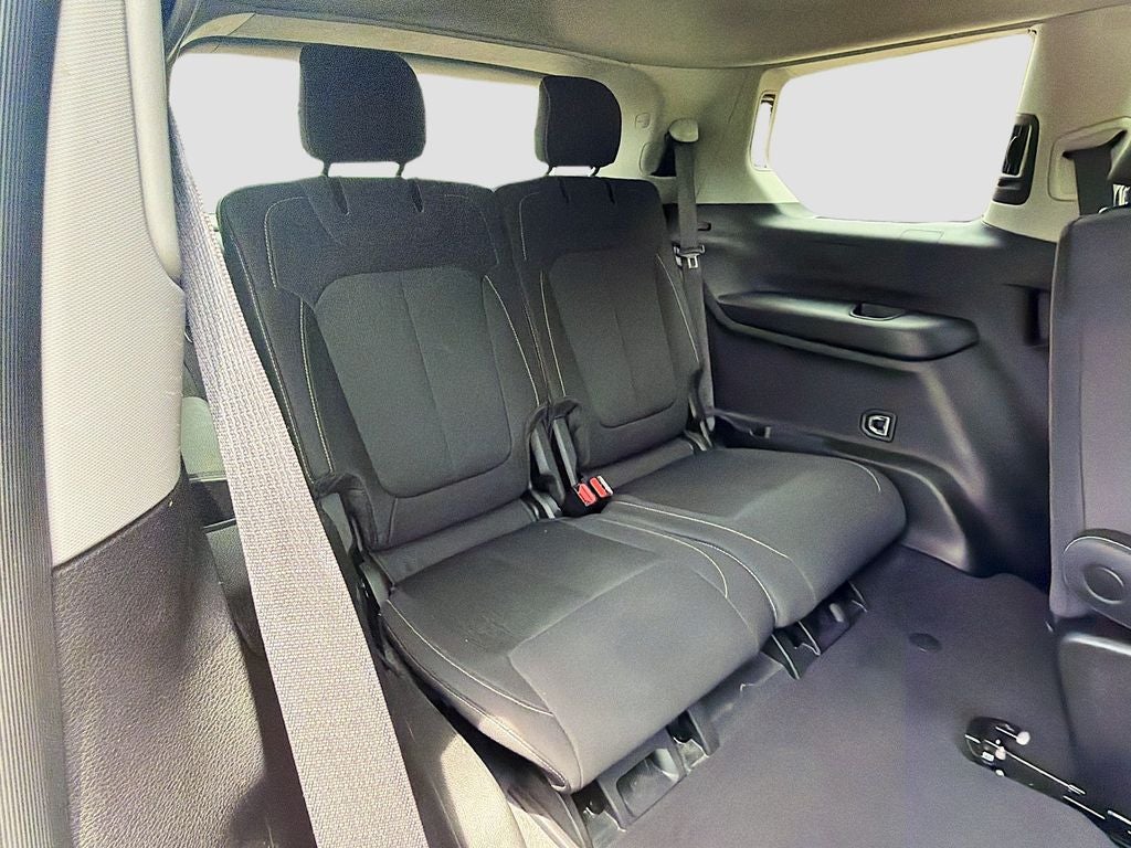 2023 Jeep Grand Cherokee L Laredo 4x2