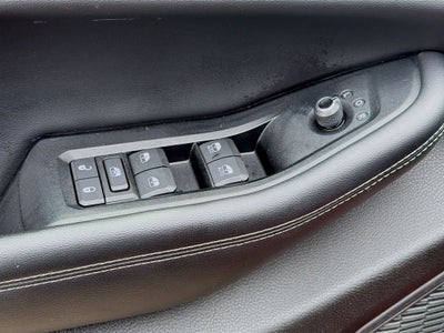 2023 Jeep Grand Cherokee L Laredo 4x2