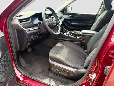 2023 Jeep Grand Cherokee L Laredo 4x2