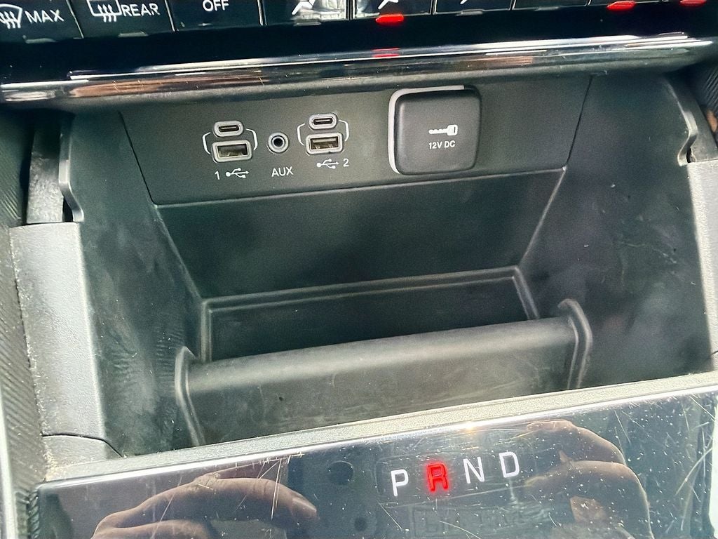 2023 Jeep Grand Cherokee L Laredo 4x2