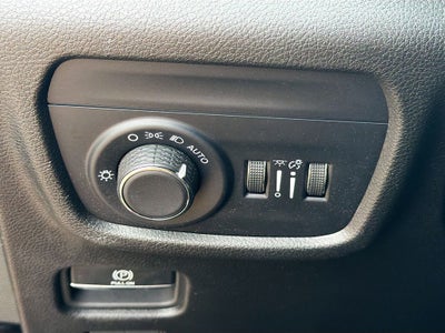 2023 Jeep Grand Cherokee L Laredo 4x2