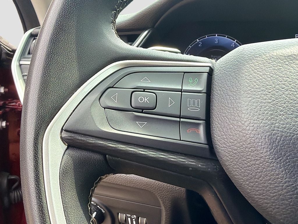 2023 Jeep Grand Cherokee L Laredo 4x2