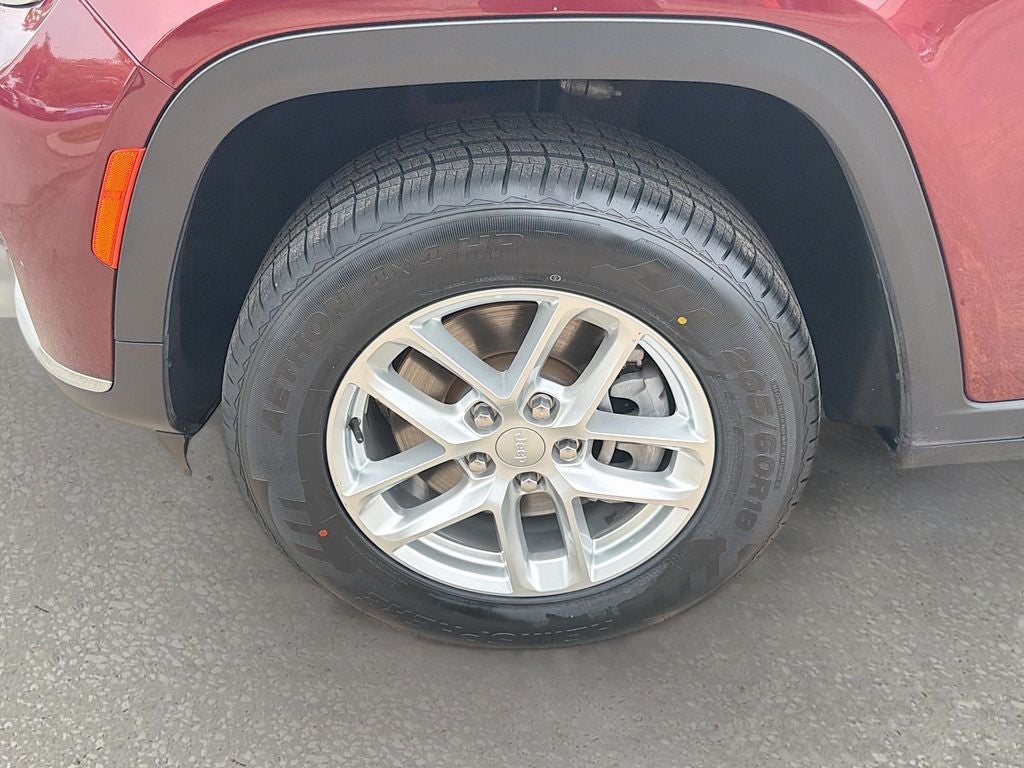 2023 Jeep Grand Cherokee L Laredo 4x2