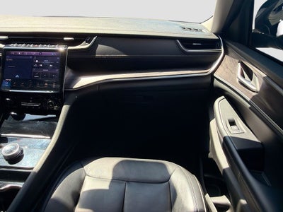 2023 Jeep Grand Cherokee L Limited 4x2