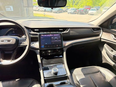 2023 Jeep Grand Cherokee L Limited 4x2