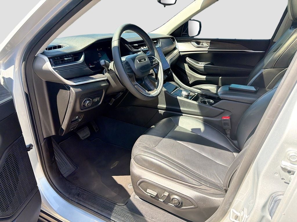 2023 Jeep Grand Cherokee L Limited 4x2