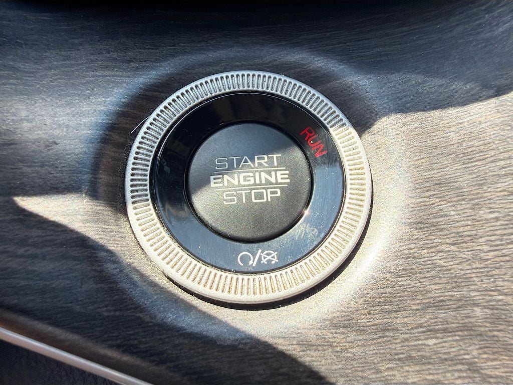 2023 Jeep Grand Cherokee L Limited 4x2
