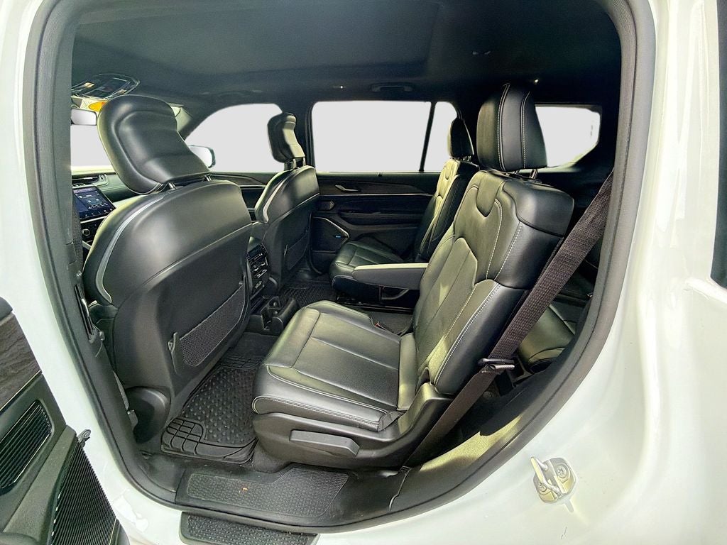 2021 Jeep Grand Cherokee L Overland 4x2