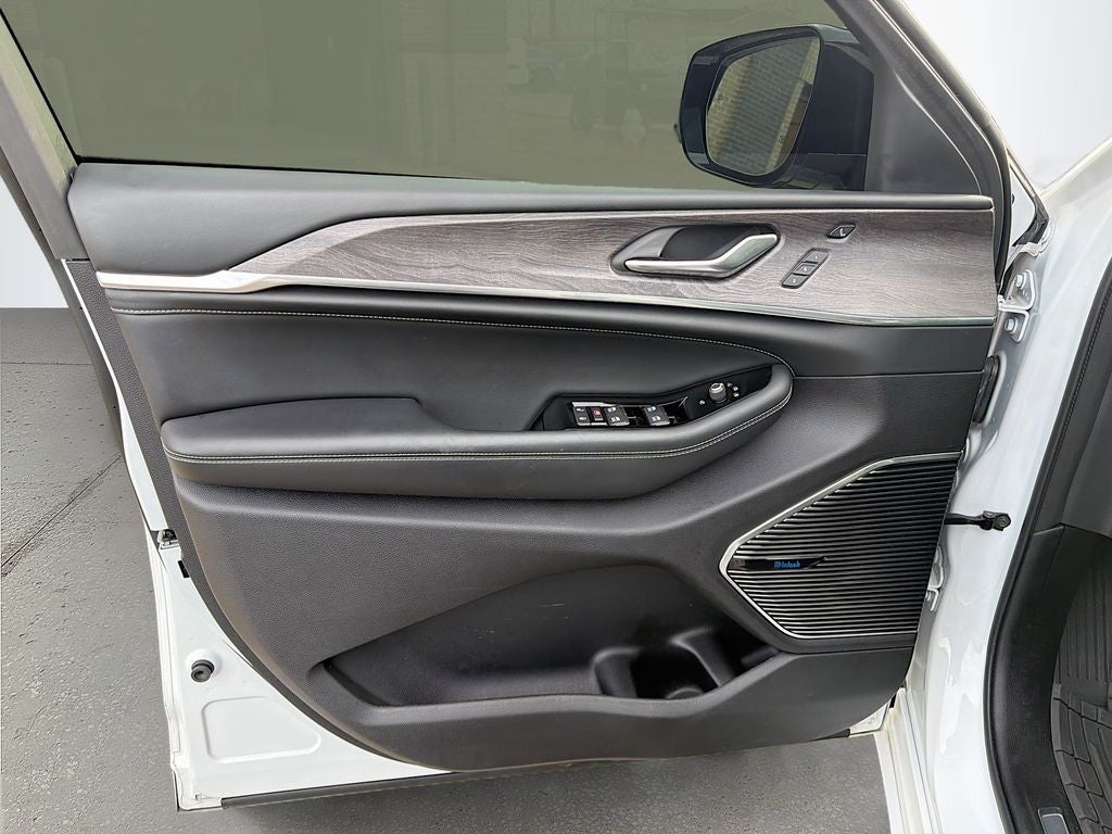 2021 Jeep Grand Cherokee L Overland 4x2