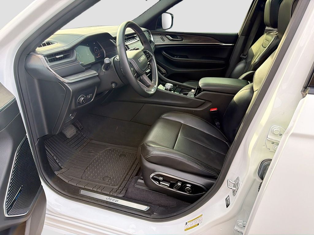 2021 Jeep Grand Cherokee L Overland 4x2