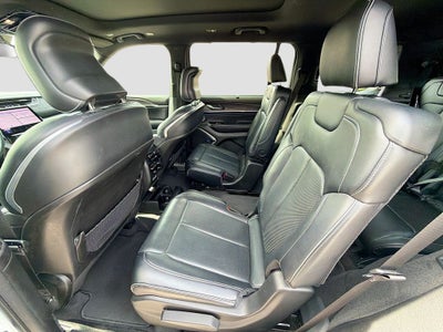 2021 Jeep Grand Cherokee L Overland 4x2