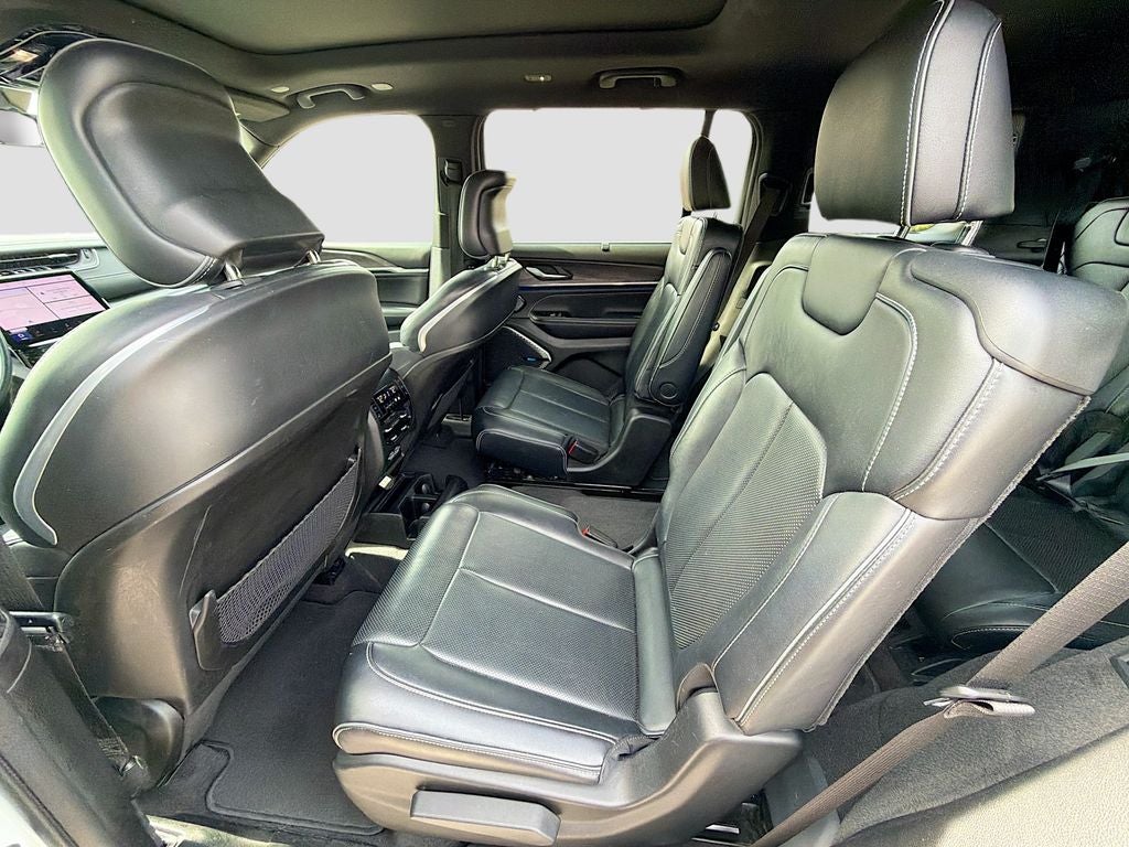 2021 Jeep Grand Cherokee L Overland 4x2