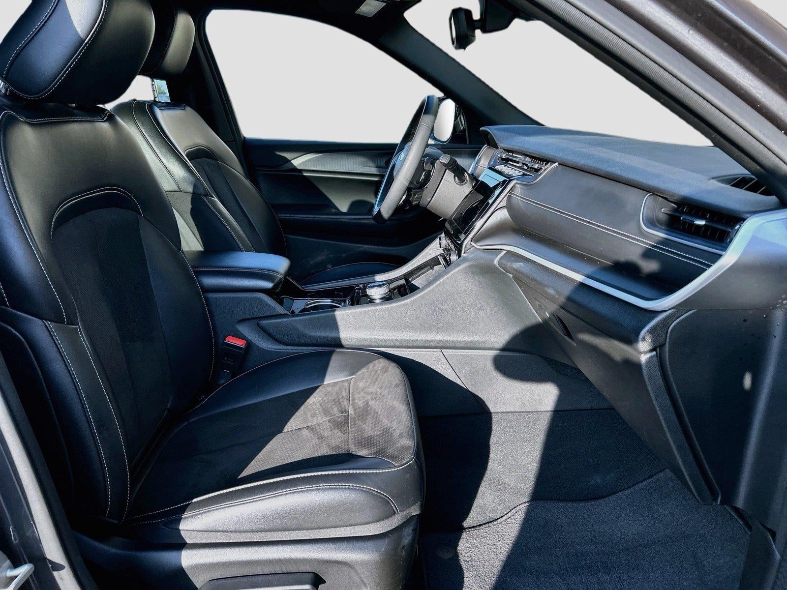2023 Jeep Grand Cherokee L Altitude 4x4