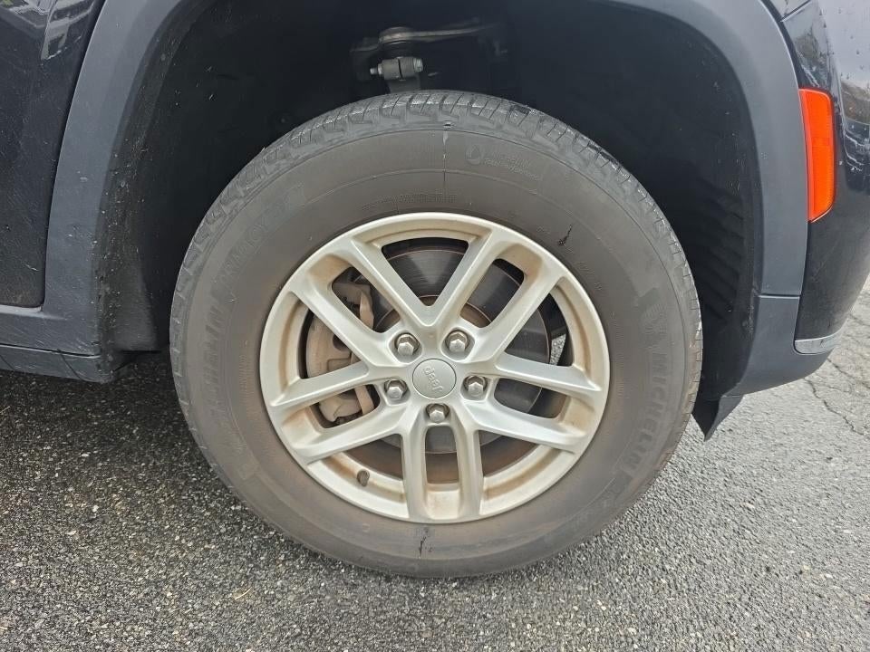 2023 Jeep Grand Cherokee L Laredo 4x4
