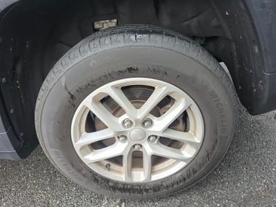 2023 Jeep Grand Cherokee L Laredo 4x4
