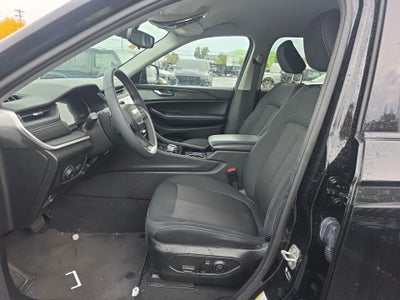 2023 Jeep Grand Cherokee L Laredo 4x4