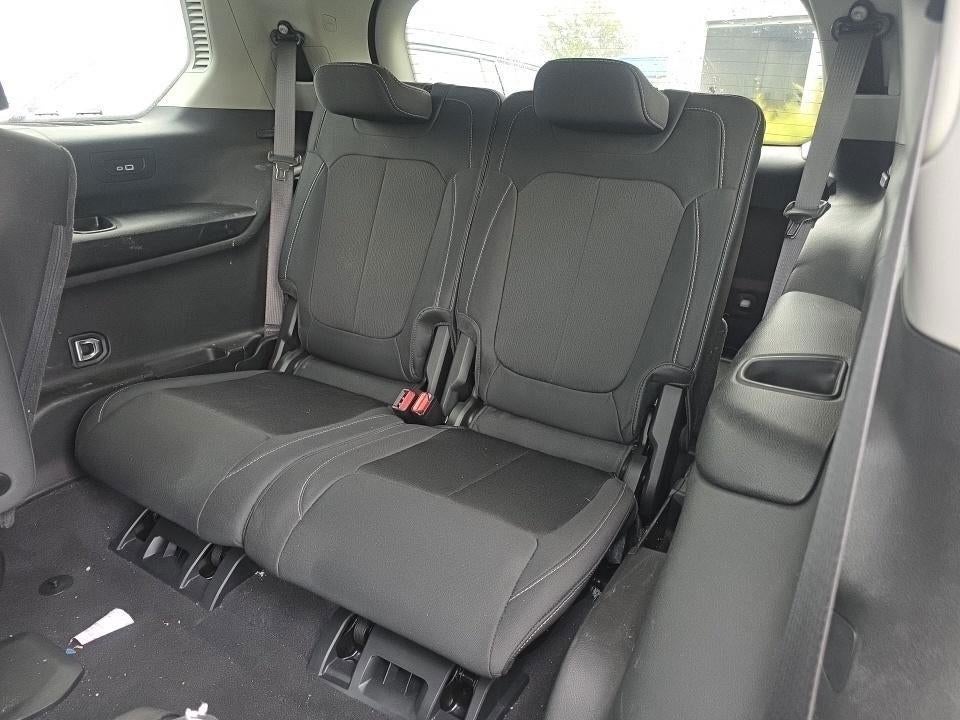 2023 Jeep Grand Cherokee L Laredo 4x4