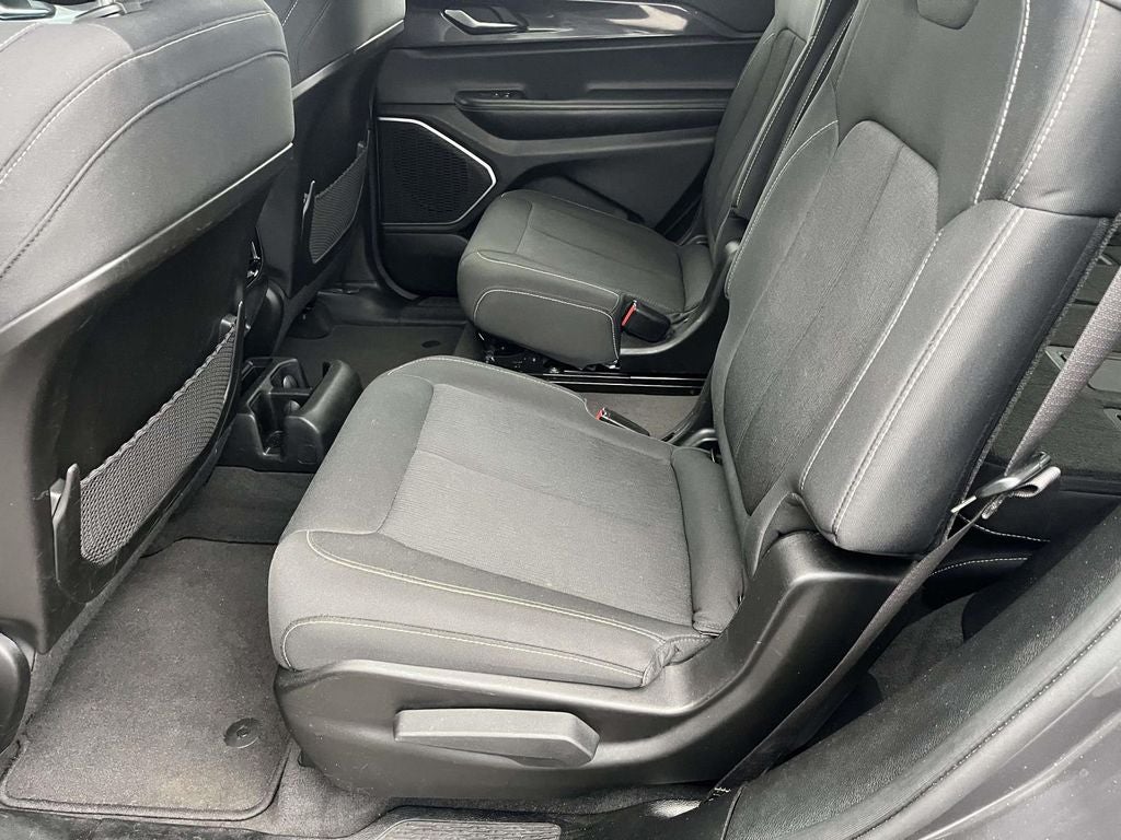 2021 Jeep Grand Cherokee L Laredo 4x4