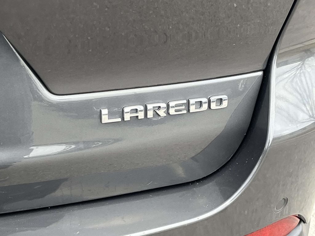 2021 Jeep Grand Cherokee L Laredo 4x4