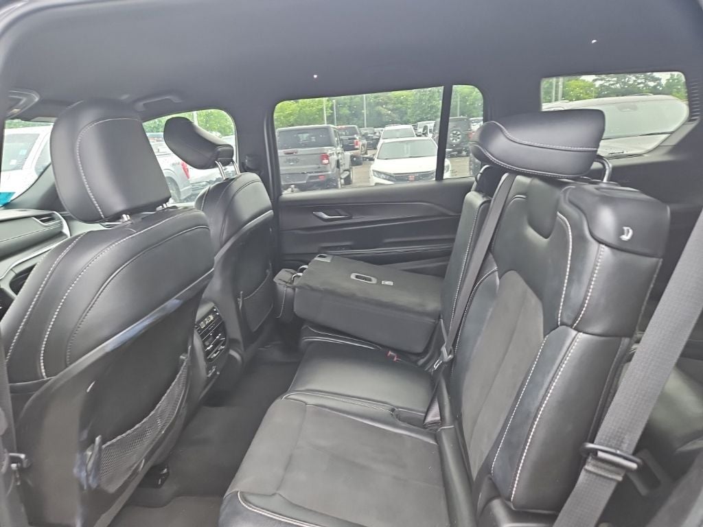 2024 Jeep Grand Cherokee L Altitude 4x4