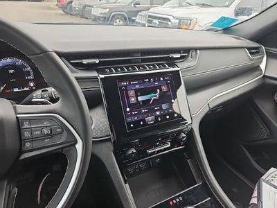2024 Jeep Grand Cherokee L Altitude 4x4
