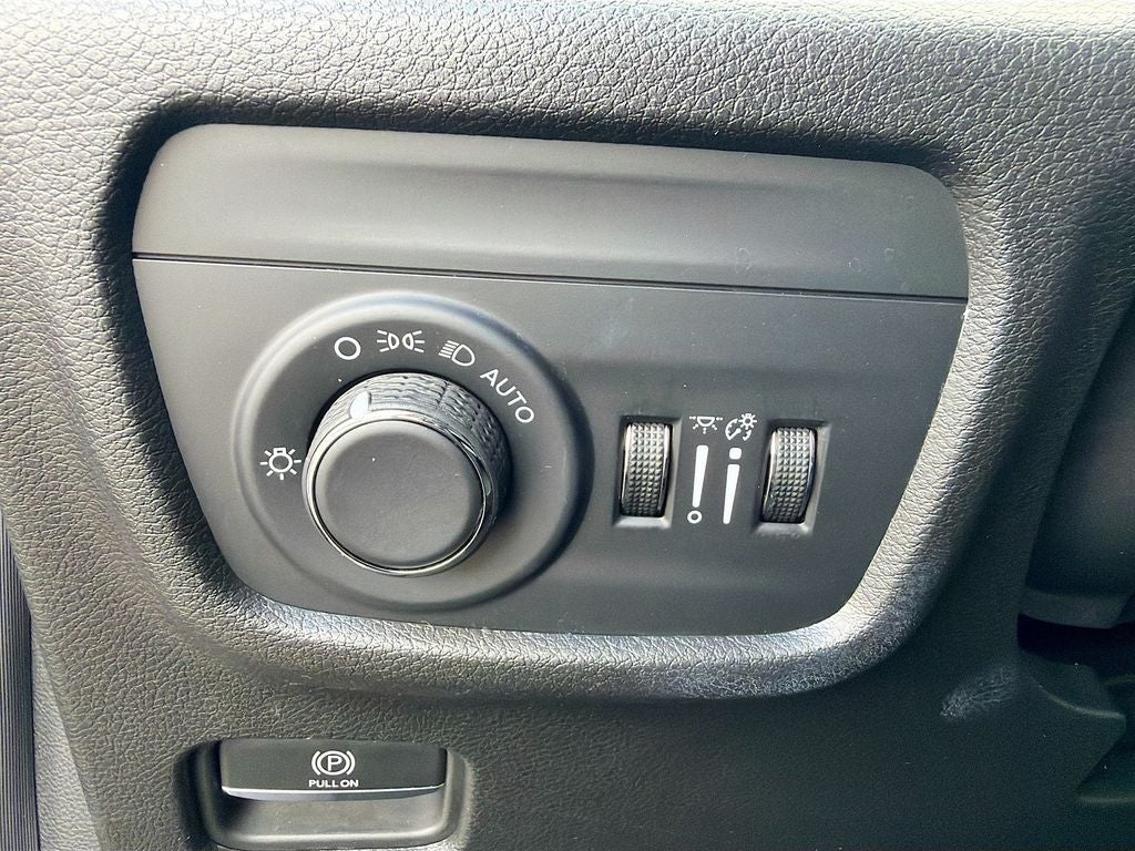 2024 Jeep Grand Cherokee L Altitude 4x4