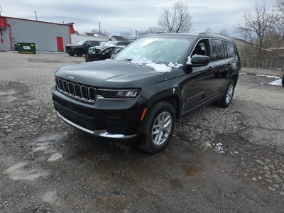 2022 Jeep Grand Cherokee L Laredo 4x4