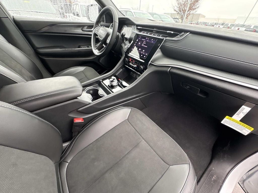 2025 Jeep Grand Cherokee GRAND CHEROKEE L ALTITUDE X 4X4