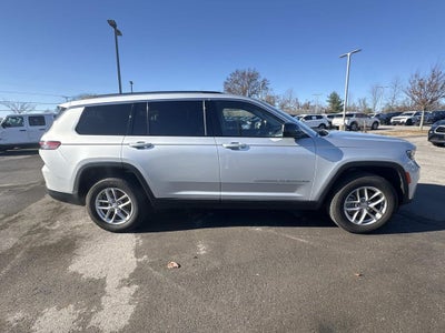 2023 Jeep Grand Cherokee L Laredo 4x4