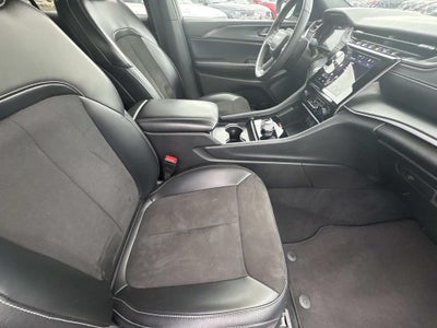 2024 Jeep Grand Cherokee L Altitude 4x4