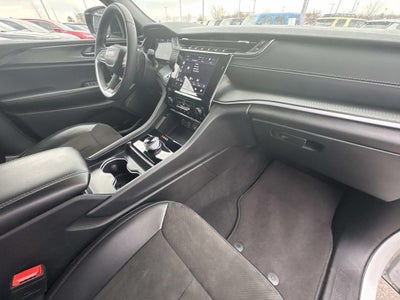 2024 Jeep Grand Cherokee L Altitude 4x4