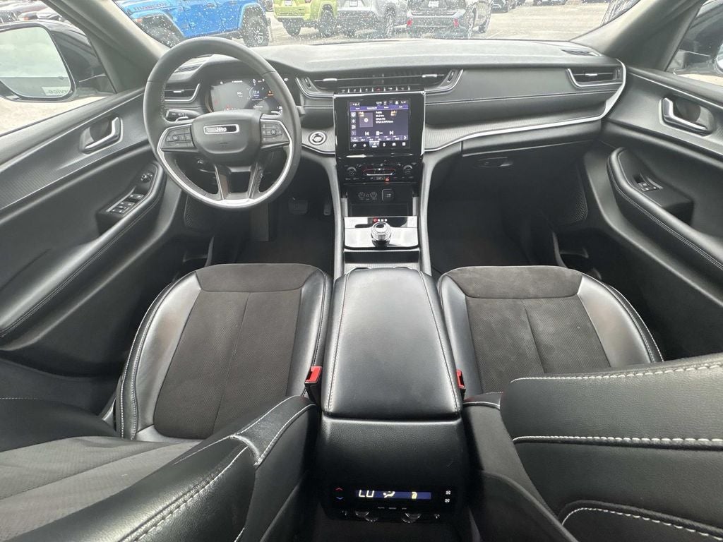 2024 Jeep Grand Cherokee L Altitude 4x4