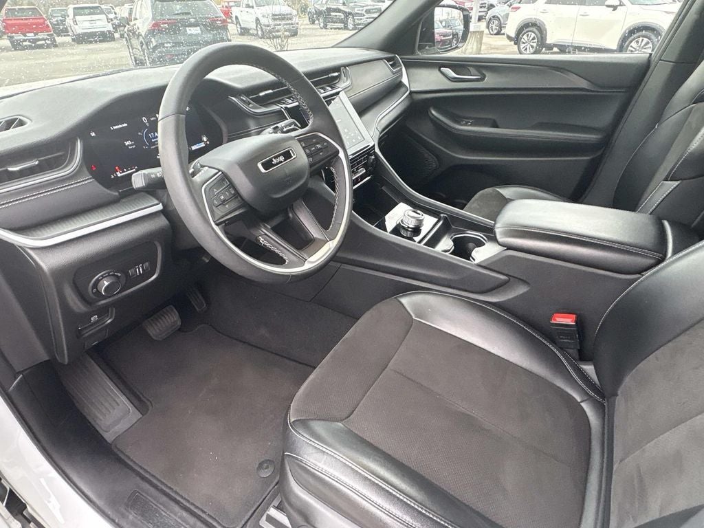 2024 Jeep Grand Cherokee L Altitude 4x4