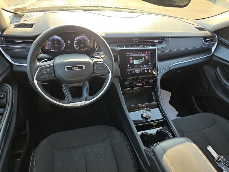 2023 Jeep Grand Cherokee L Laredo