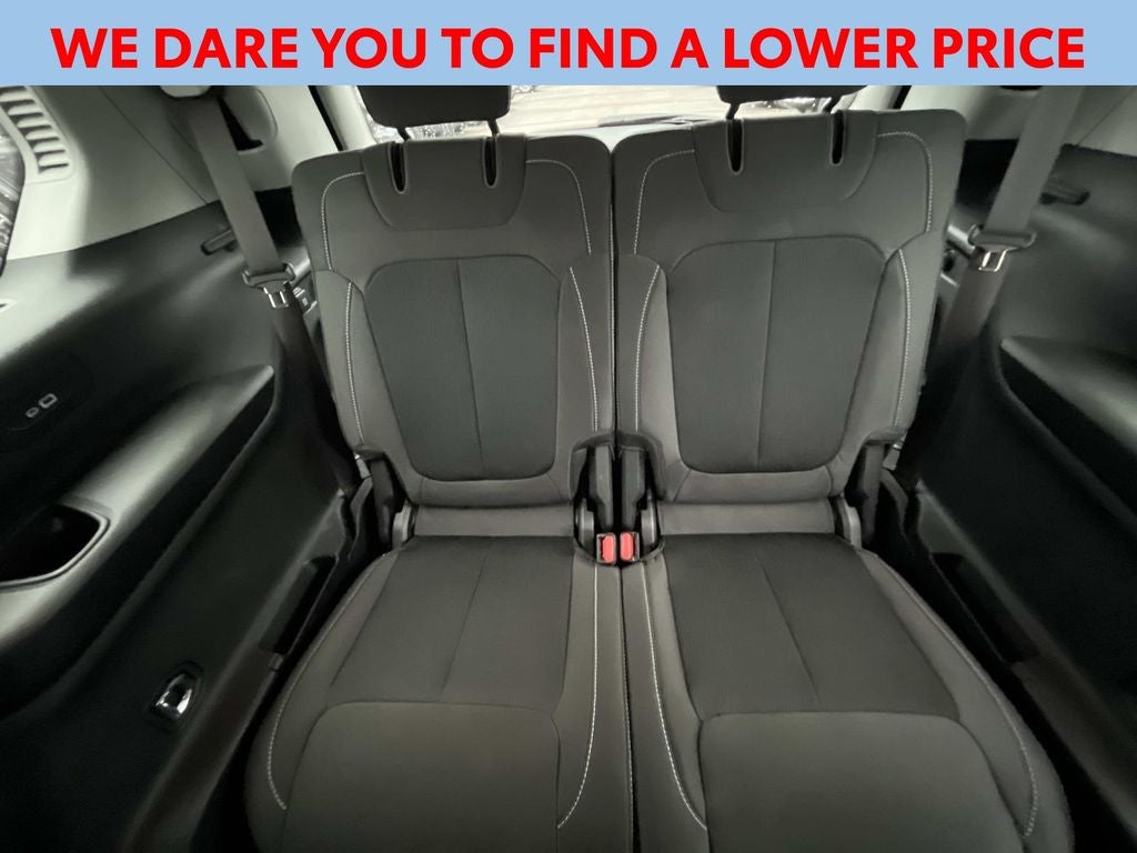 2021 Jeep Grand Cherokee L Laredo 4x4