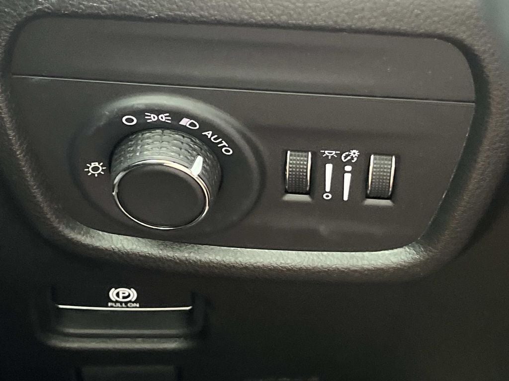 2021 Jeep Grand Cherokee L Laredo 4x4