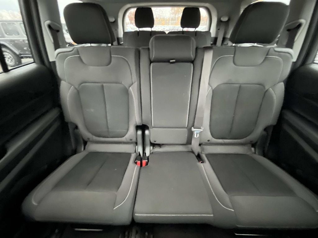 2021 Jeep Grand Cherokee L Laredo 4x4