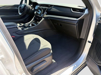 2025 Jeep Grand Cherokee L Laredo X 4x4