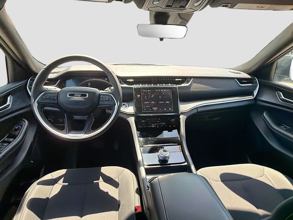 2025 Jeep Grand Cherokee L Laredo X 4x4