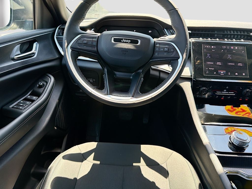 2025 Jeep Grand Cherokee L Laredo X 4x4